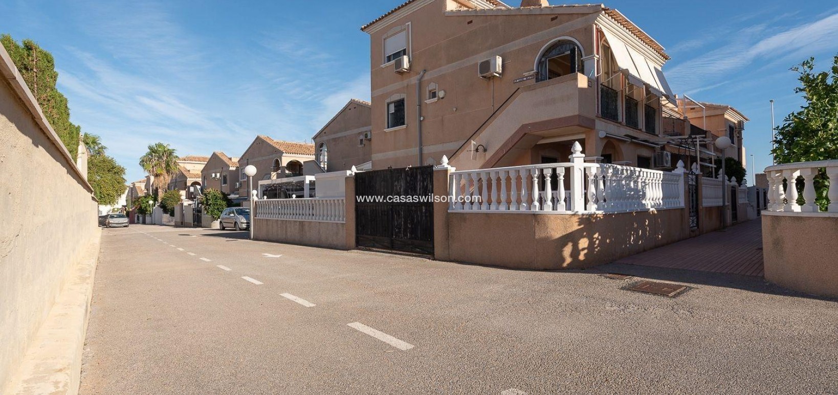 Sale - Bungalow - Orihuela Costa - La Regia
