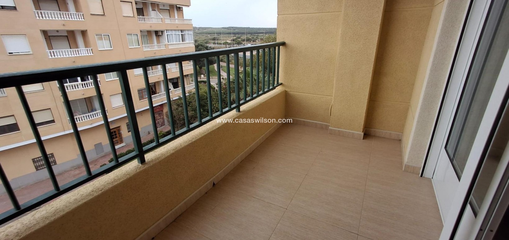 Sale - Apartment - Torrevieja - La Mata