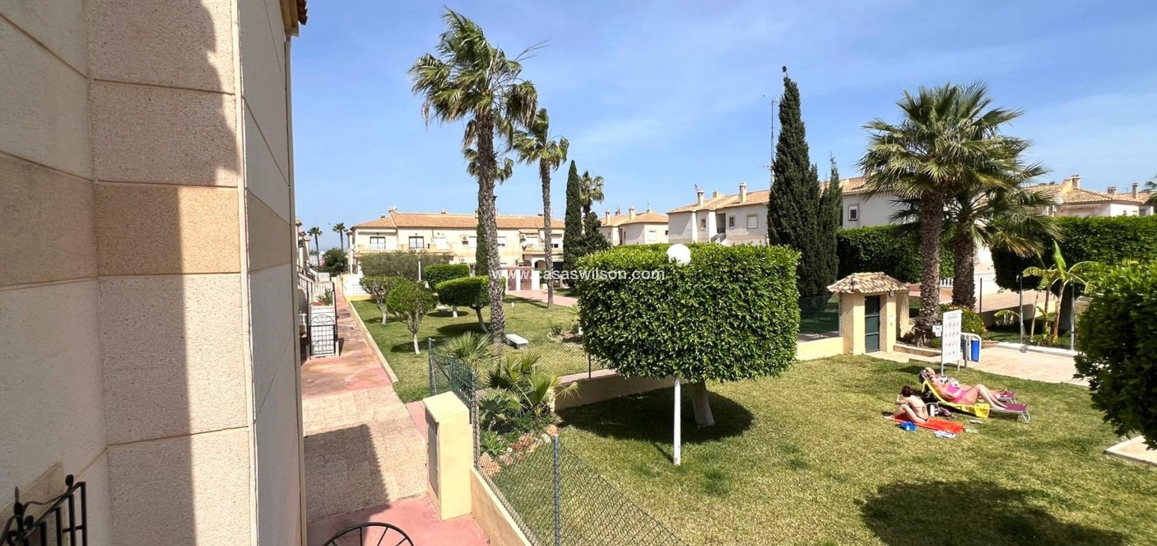 Sale - Bungalow - Torrevieja - Aguas Nuevas