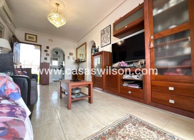Sale - Bungalow - Torrevieja - Aguas Nuevas