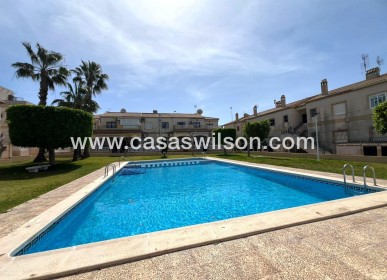 Sale - Bungalow - Torrevieja - Aguas Nuevas
