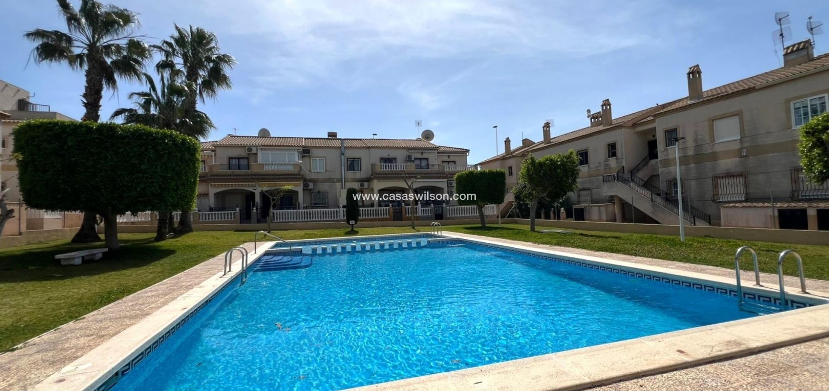 Sale - Bungalow - Torrevieja - Aguas Nuevas