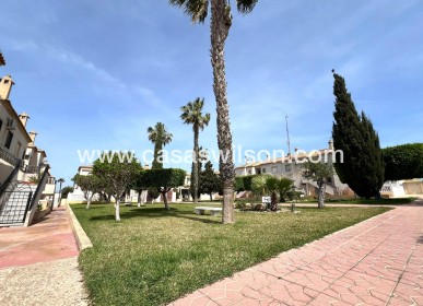 Sale - Bungalow - Torrevieja - Aguas Nuevas