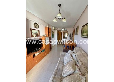 Sale - Villa - Torrevieja - Centro