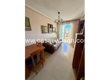 Sale - Villa - Torrevieja - Centro