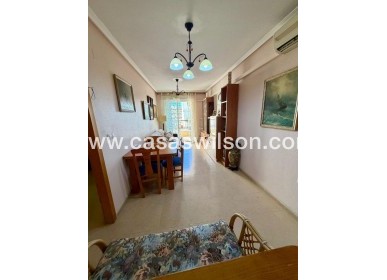 Sale - Villa - Torrevieja - Centro