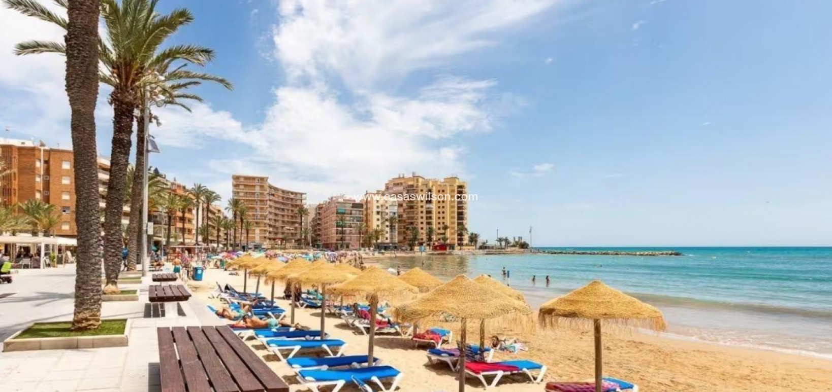 Sale - Villa - Torrevieja - Centro