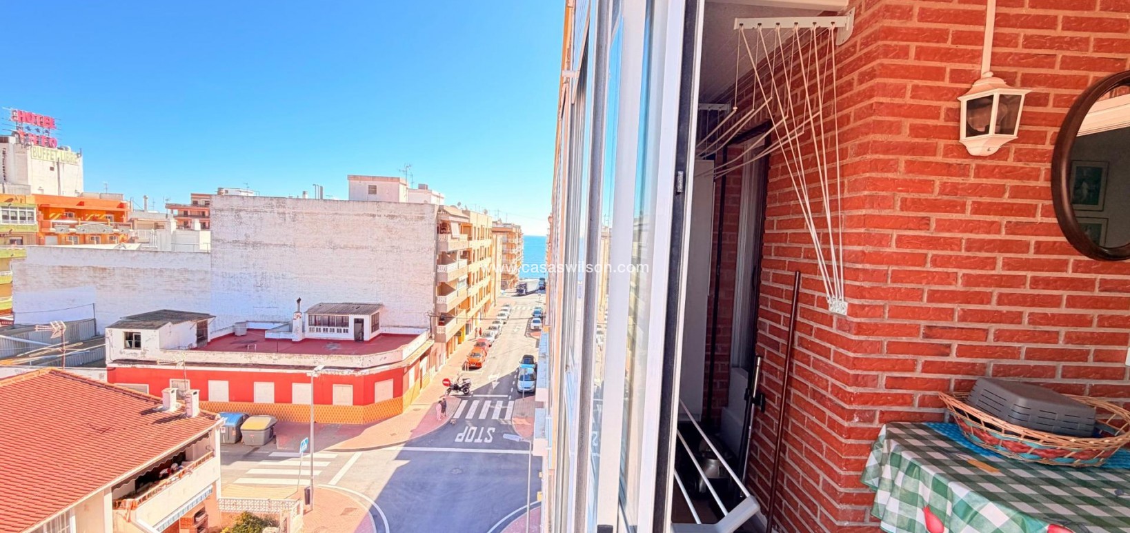 Sale - Apartment - Torrevieja - Playa de los Naufragos