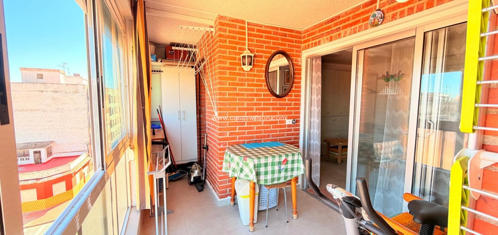 Sale - Apartment - Torrevieja - Playa de los Naufragos