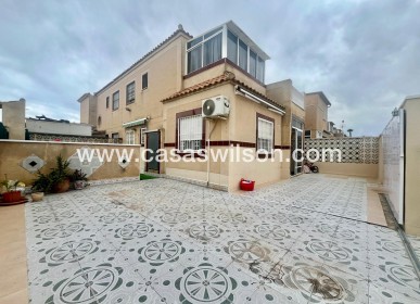 Sale - Bungalow - Torrevieja - Paraje Natural
