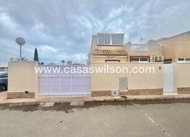 Sale - Bungalow - Torrevieja - Paraje Natural