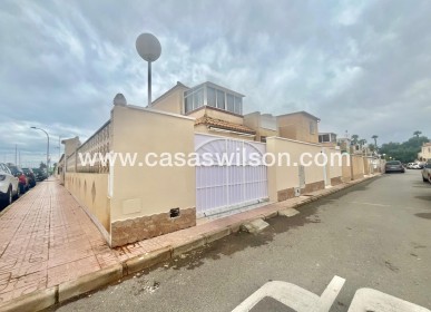 Sale - Bungalow - Torrevieja - Paraje Natural