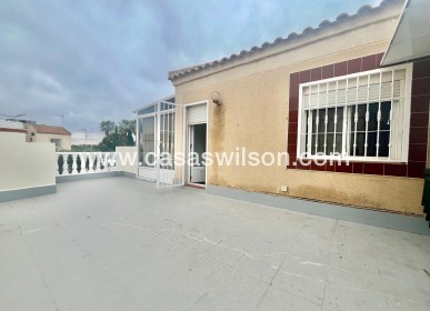 Sale - Bungalow - Torrevieja - Paraje Natural