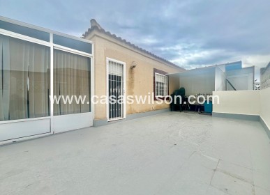 Sale - Bungalow - Torrevieja - Paraje Natural