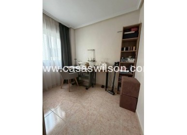 Venta - Apartamento - Torrevieja - Centro