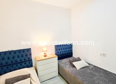 Sale - Townhouse - Torrevieja - El Limonar