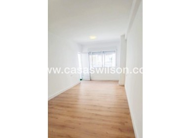 Venta - Apartamento - Torrevieja - Centro