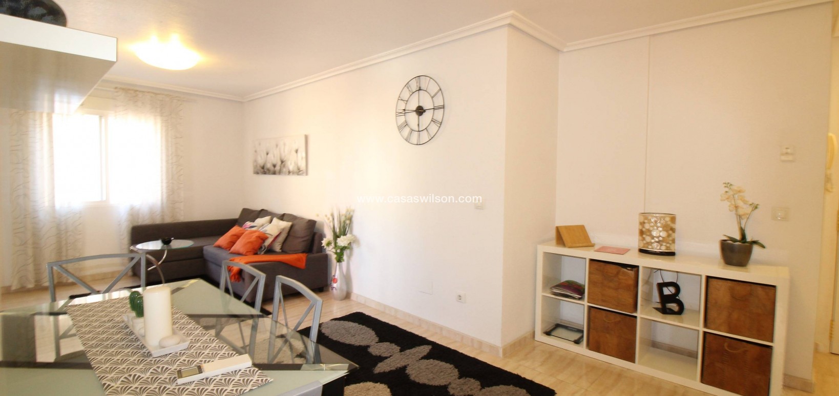 Sale - Apartment - Torrevieja - Centro