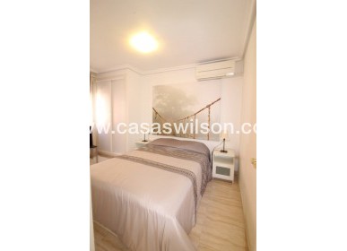 Sale - Apartment - Torrevieja - Centro