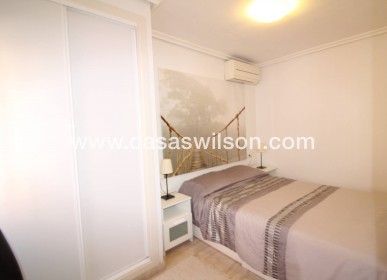 Sale - Apartment - Torrevieja - Centro