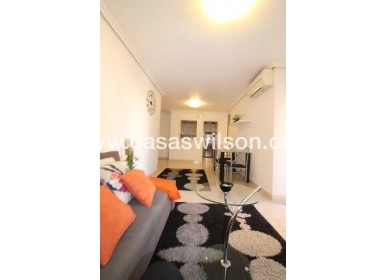 Sale - Apartment - Torrevieja - Centro