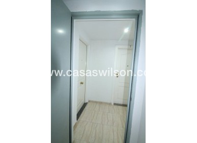 Sale - Apartment - Torrevieja - Centro