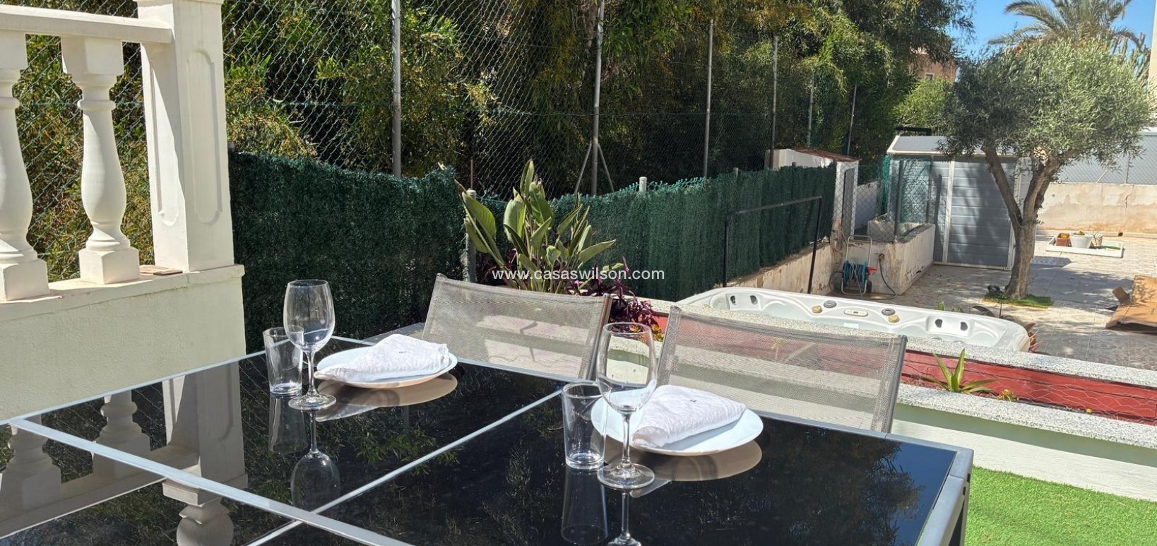 Sale - Apartment - Torrevieja - La Mata