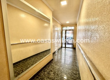 Sale - Apartment - Torrevieja - Costa Blanca