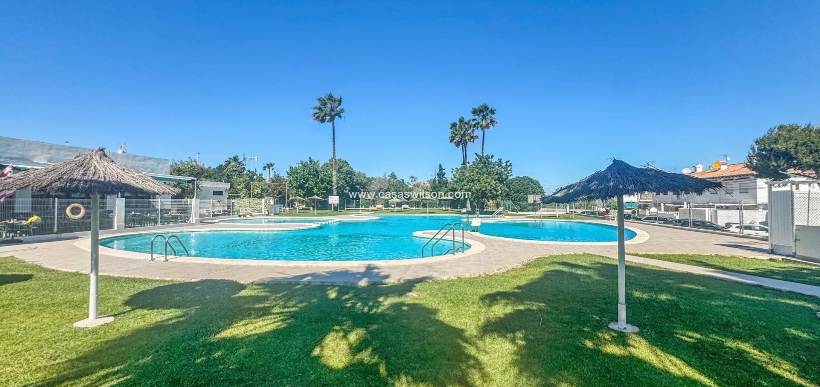 Sale - Bungalow - Torrevieja - Costa Blanca