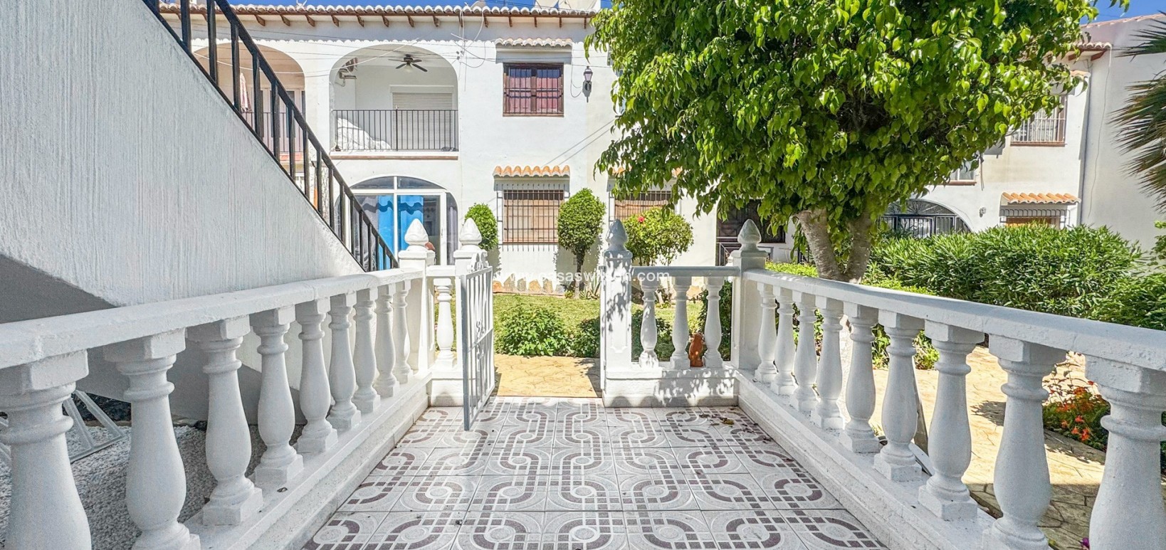 Sale - Bungalow - Torrevieja - Costa Blanca