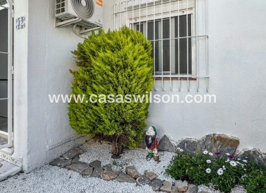 Sale - Bungalow - Torrevieja - Costa Blanca