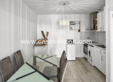 Sale - Bungalow - Torrevieja - Costa Blanca