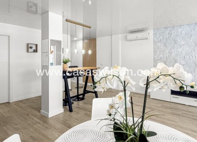 Sale - Apartment - Torrevieja - Costa Blanca