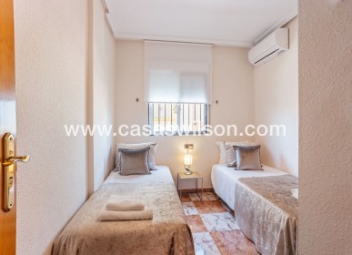 Sale - Villa - Orihuela Costa - La Regia