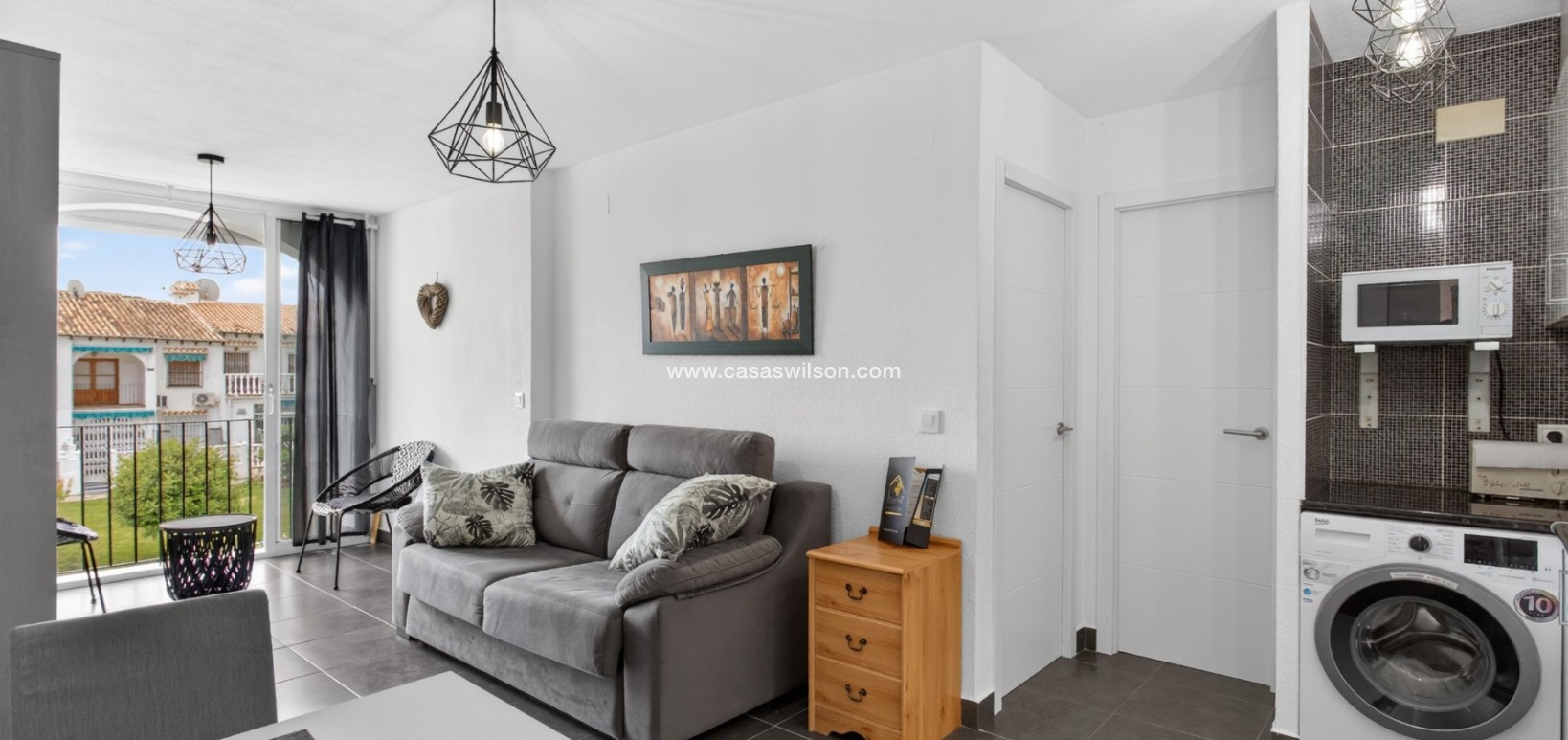 Sale - Bungalow - Torrevieja - Costa Blanca