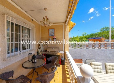 Sale - Townhouse - Torrevieja - Aguas Nuevas