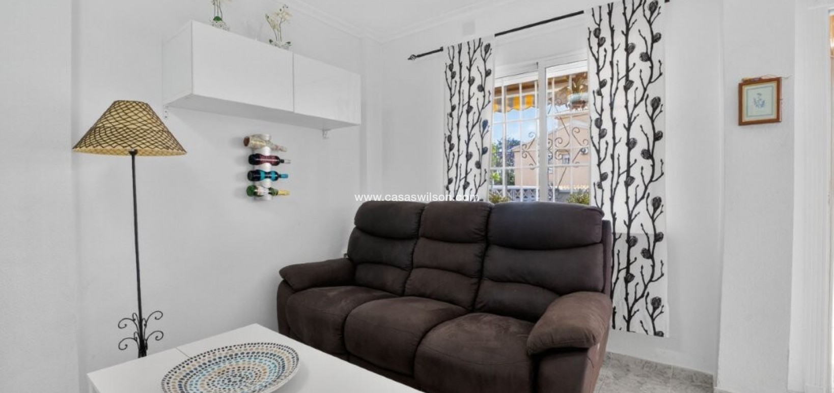 Sale - Townhouse - Torrevieja - Aguas Nuevas