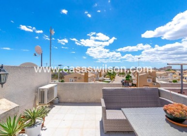 Sale - Townhouse - Torrevieja - Aguas Nuevas