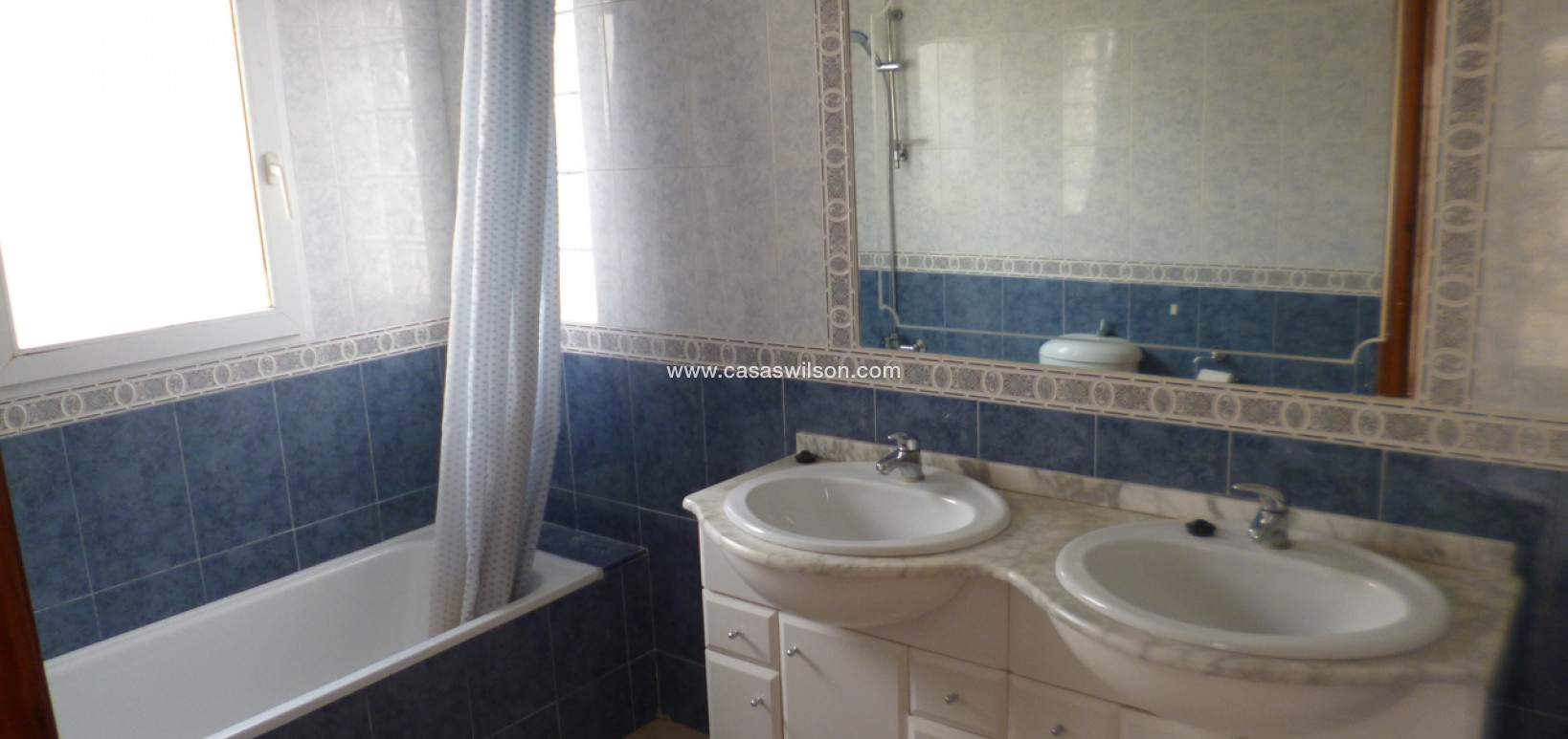Sale - Townhouse - Playa Flamenca - Costa Blanca