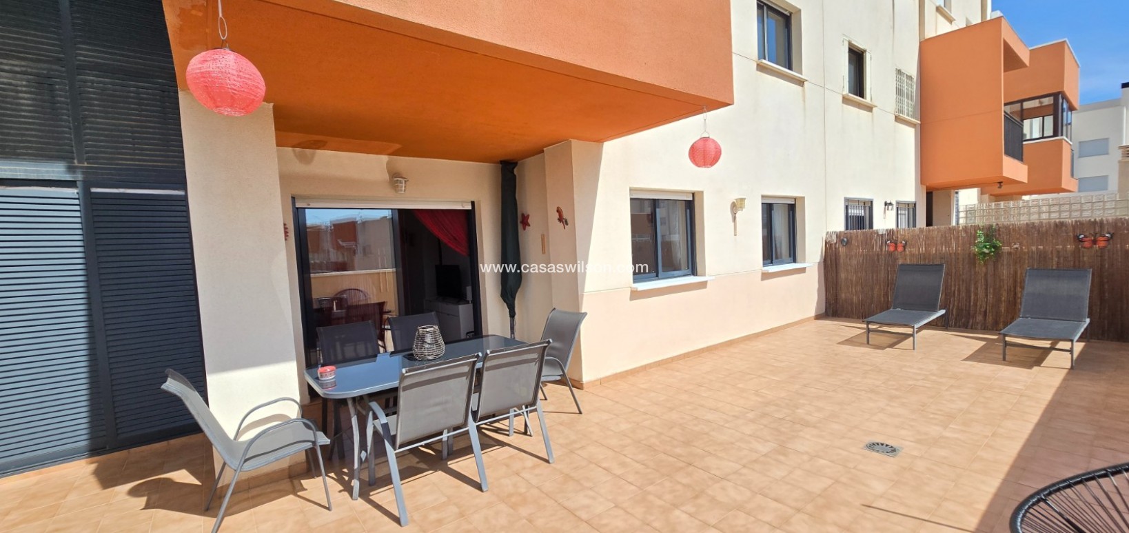 Sale - Apartment / Flat * - Orihuela Costa - Villamartín *