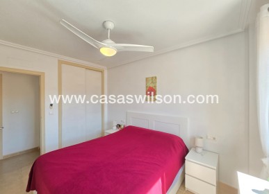 Sale - Apartment / Flat * - Orihuela Costa - Villamartín *