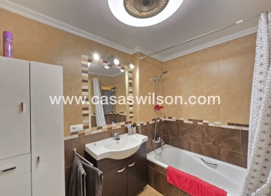 Sale - Apartment / Flat * - Orihuela Costa - Villamartín *