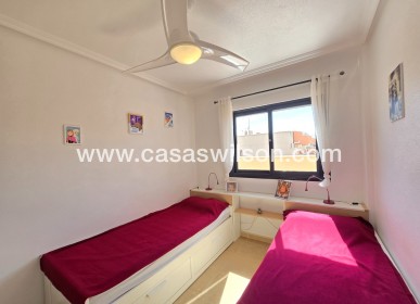 Sale - Apartment / Flat * - Orihuela Costa - Villamartín *