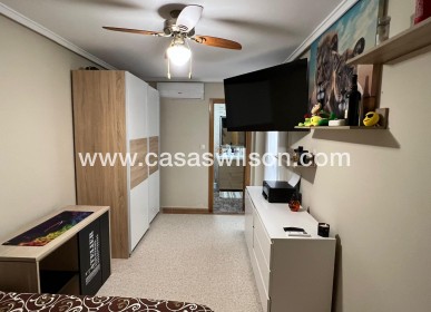 Sale - Apartment - Torrevieja - Centro