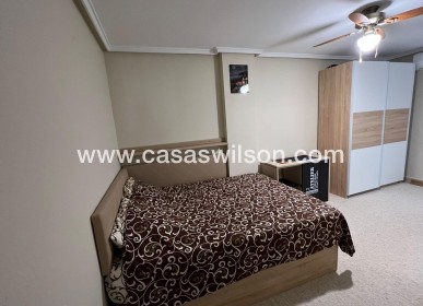 Sale - Apartment - Torrevieja - Centro