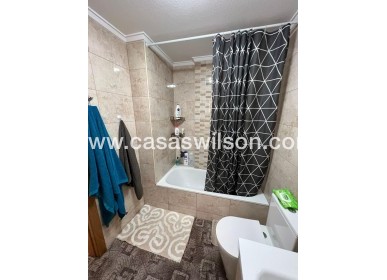 Sale - Apartment - Torrevieja - Centro