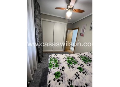 Sale - Apartment - Torrevieja - Centro