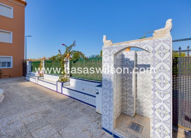 Sale - Bungalow - Torrevieja - Costa Blanca