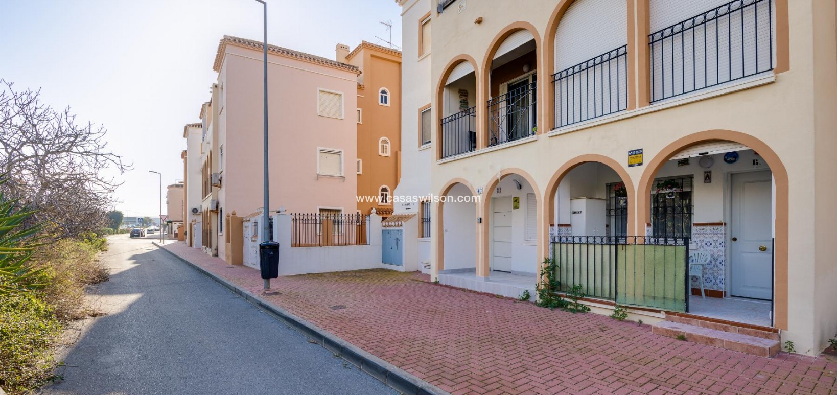 Sale - Bungalow - Torrevieja - Costa Blanca