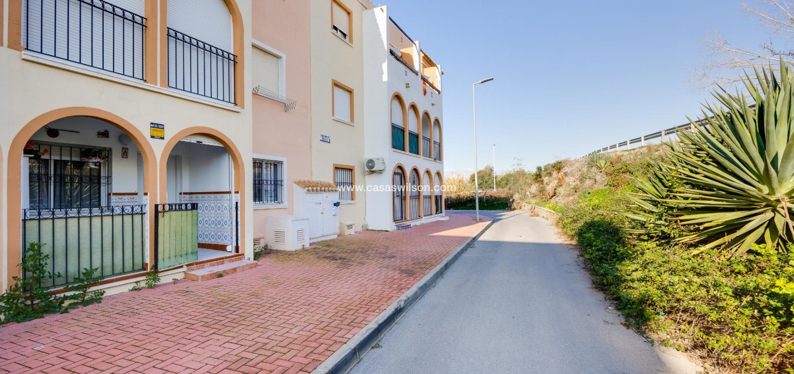 Sale - Bungalow - Torrevieja - Costa Blanca